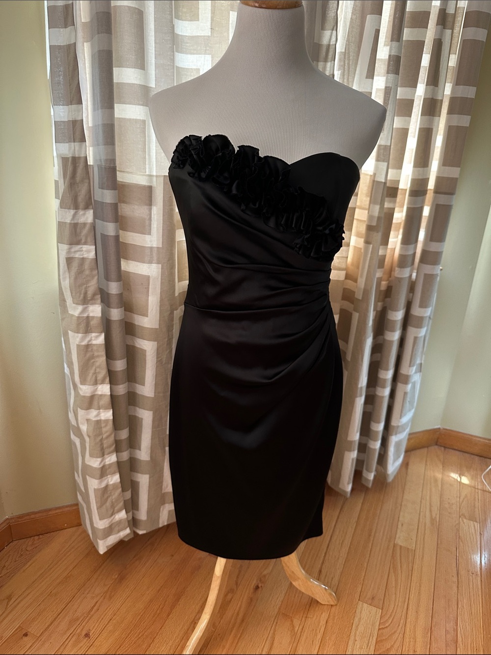 White House Black Market-  Black Strapless Ruffle-Trim Sheath Dress size 6